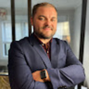 Meet your Posher, Travis